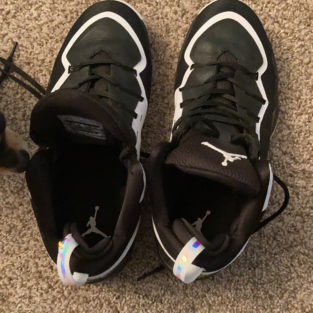 Jordan Shoes - Picture 5 of 6
